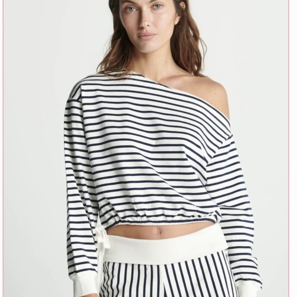 Sundays- Cleo Pullover- BKHS size S